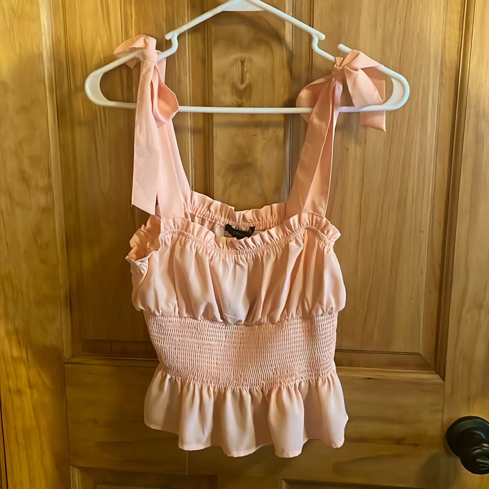 ❗️Last Chance Sale ❗️Forever 21 Peach Smocked Tie Top NWT